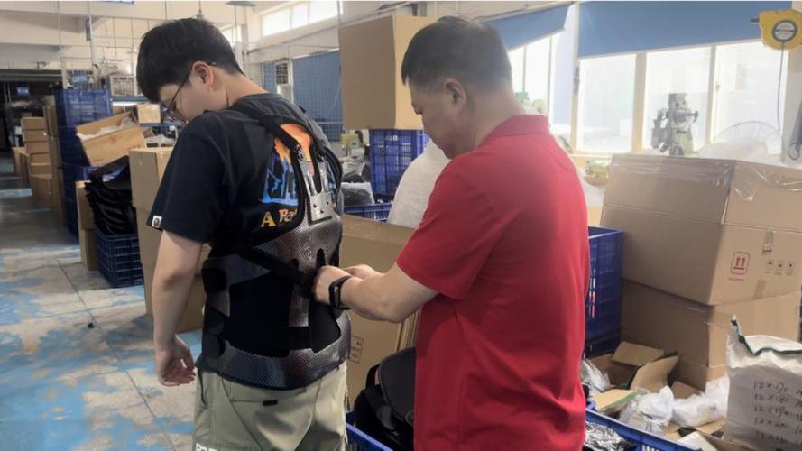 9月6日,廈門杰斯醫(yī)療器械工作人員